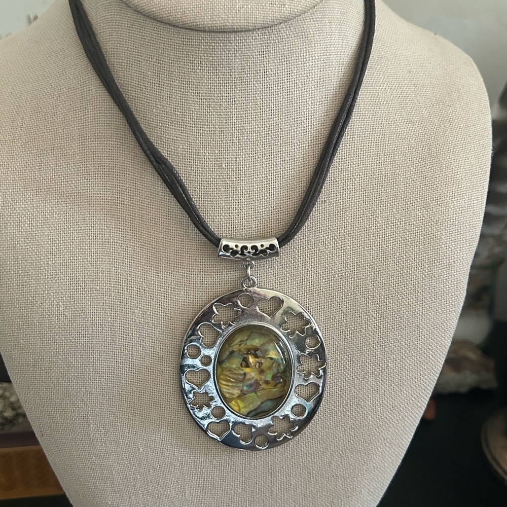 Boheme Silver Shell Inlay Lucite Pendant Leather Muti Stand Statement Necklace